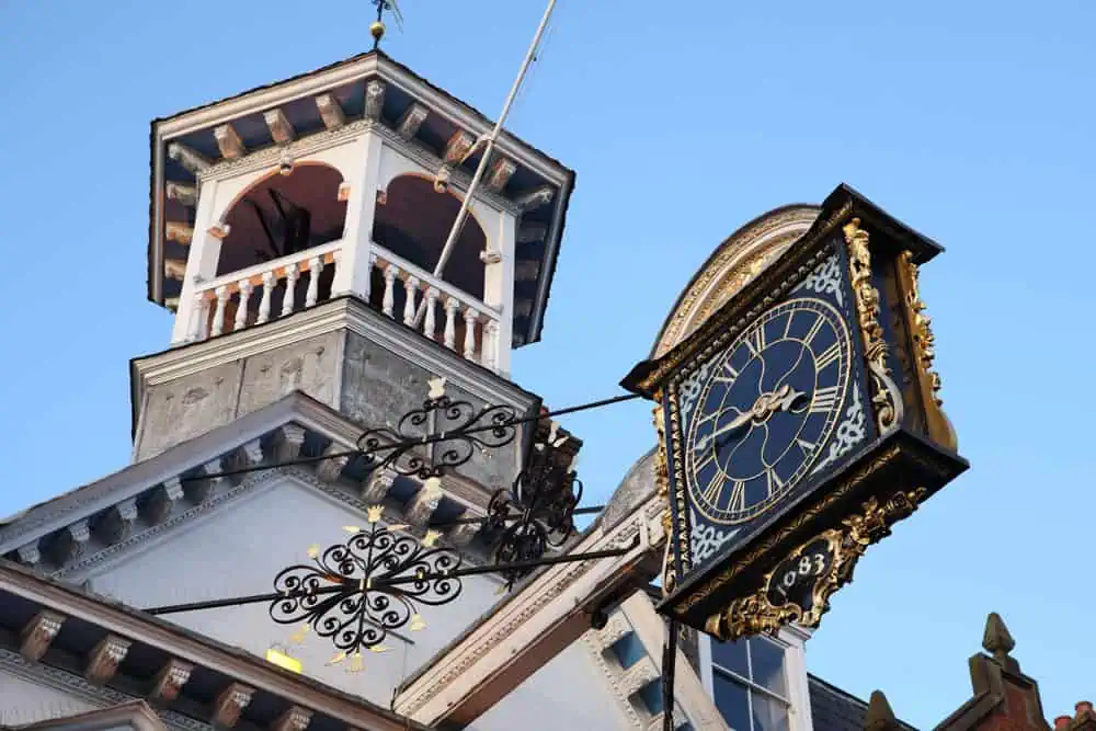 A concise history of Guildford